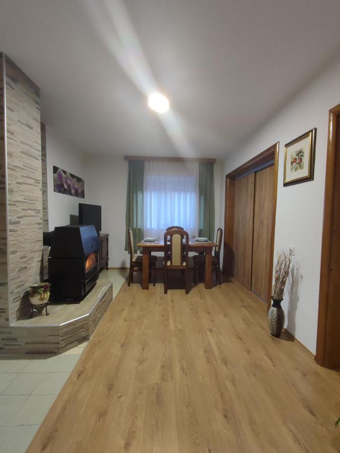 Apartman Adna คูเลนวาคูฟ ภายนอก รูปภาพ