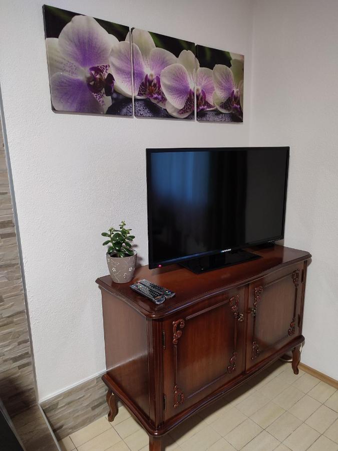 Apartman Adna คูเลนวาคูฟ ภายนอก รูปภาพ