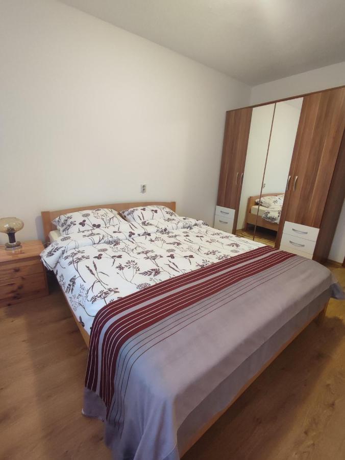 Apartman Adna คูเลนวาคูฟ ภายนอก รูปภาพ